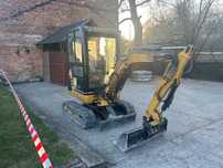 Cat 301.8 minikoparka