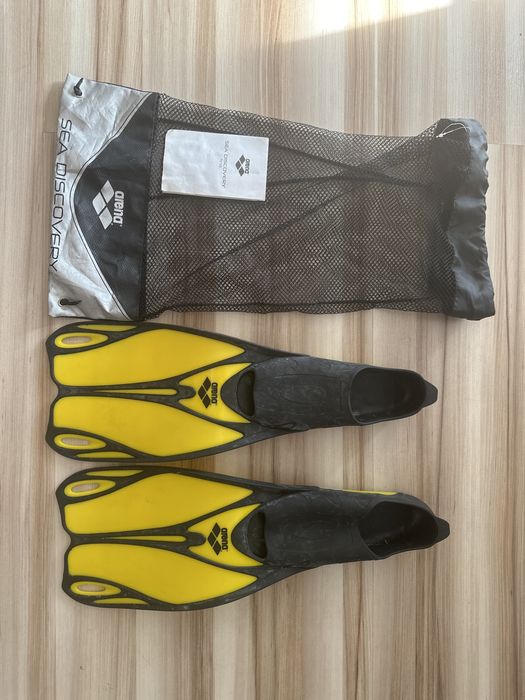 Płetwy arena rozmiar 33-35