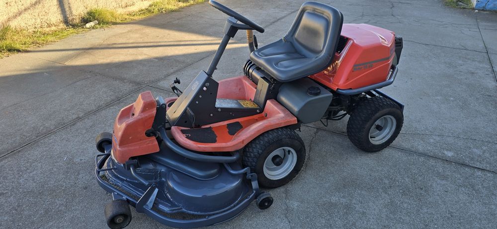 Trator Corta Relva RIDER HUSQVARNA 15-V2 Bicilindrico  15Hp