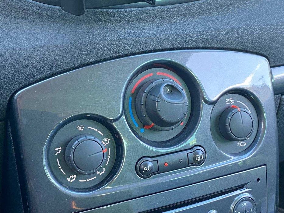 Продам автомобіль Renault Clio 3