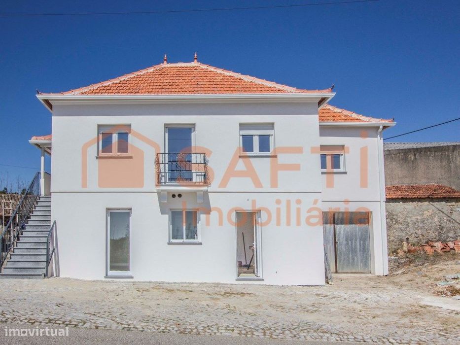 - 3 moradias para venda