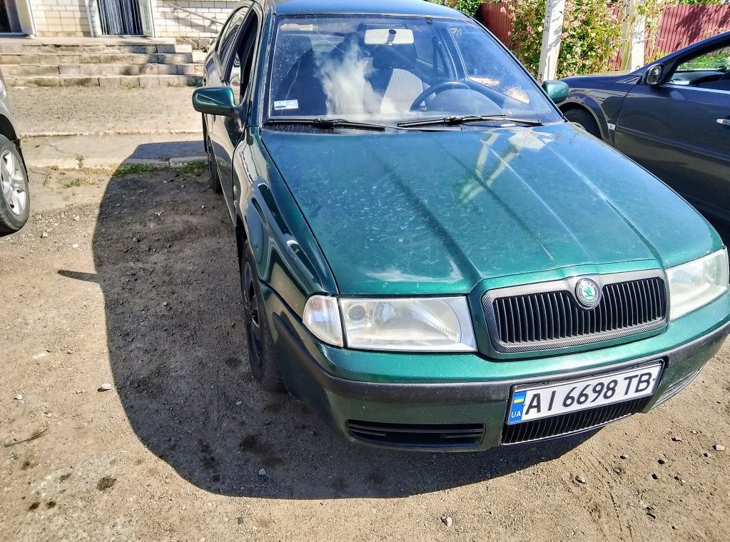 Продам шкоду Октавію