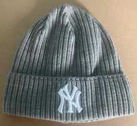 New York Yankees !! Czapka NY !! Zimowa ! Jasny szary z białym haftem