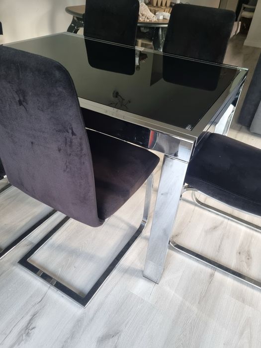 Stol i 6 krzesel wloski styl glamour grube szklo rozkladany