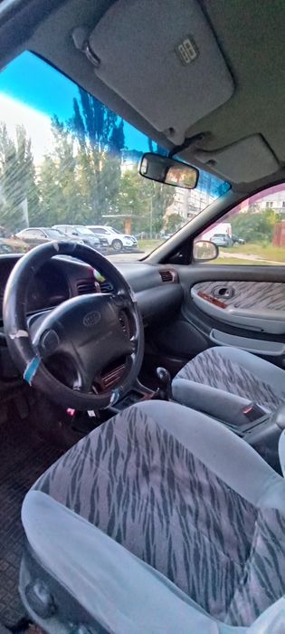 Продам kia clarus