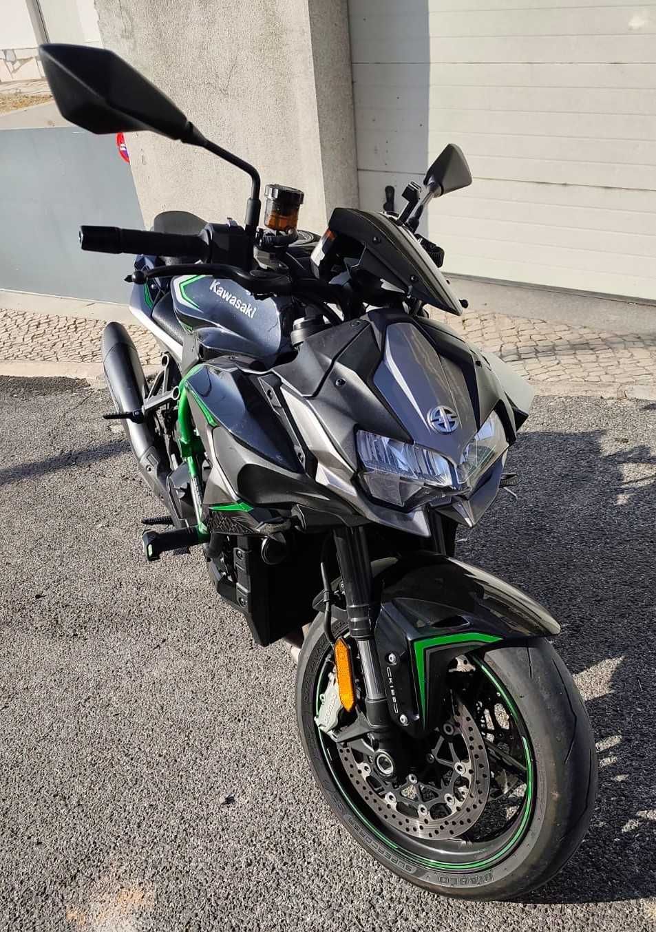 Kawasaki Z H2 top
