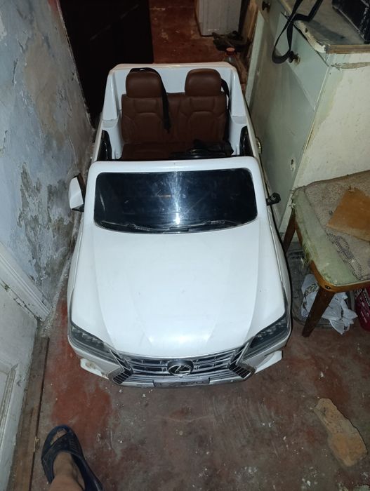 Продам детскую машину