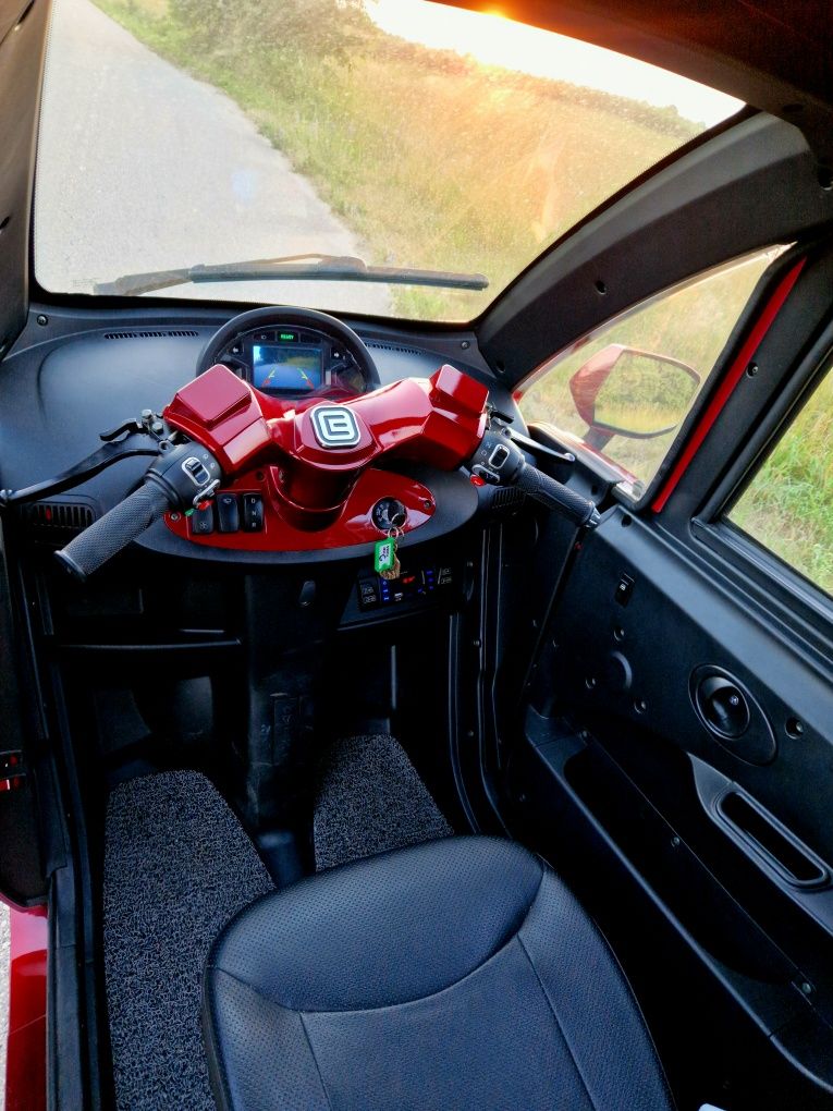 Econelo F1 skuter elektryczny bez prawa jazdy (microcar, aixam)
