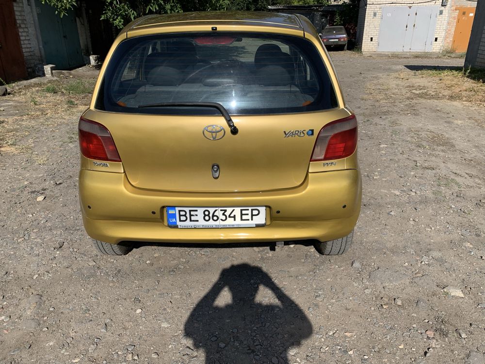Продаю автомобіль Toyota Yaris
