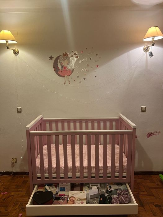 Berço com gaveta + colchão