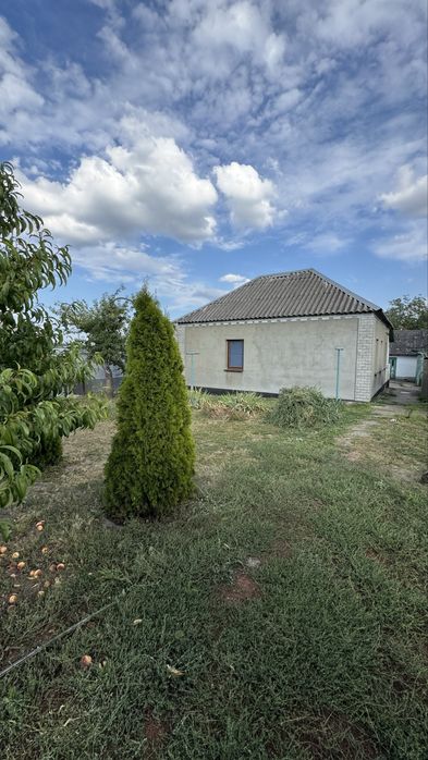 Продам будинок у смт Карноухівка