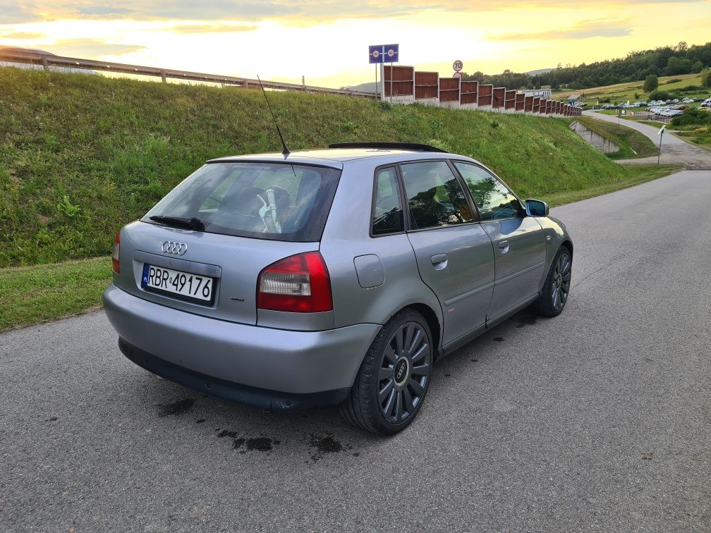 Audi A3 1.9 TDI 130km Quattro (4 motion) S-line