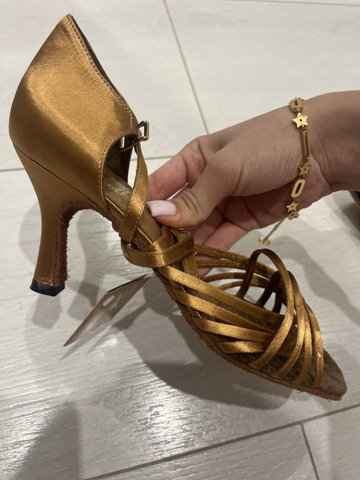 Нові Туфлі для Бальних танців Gala Valtz