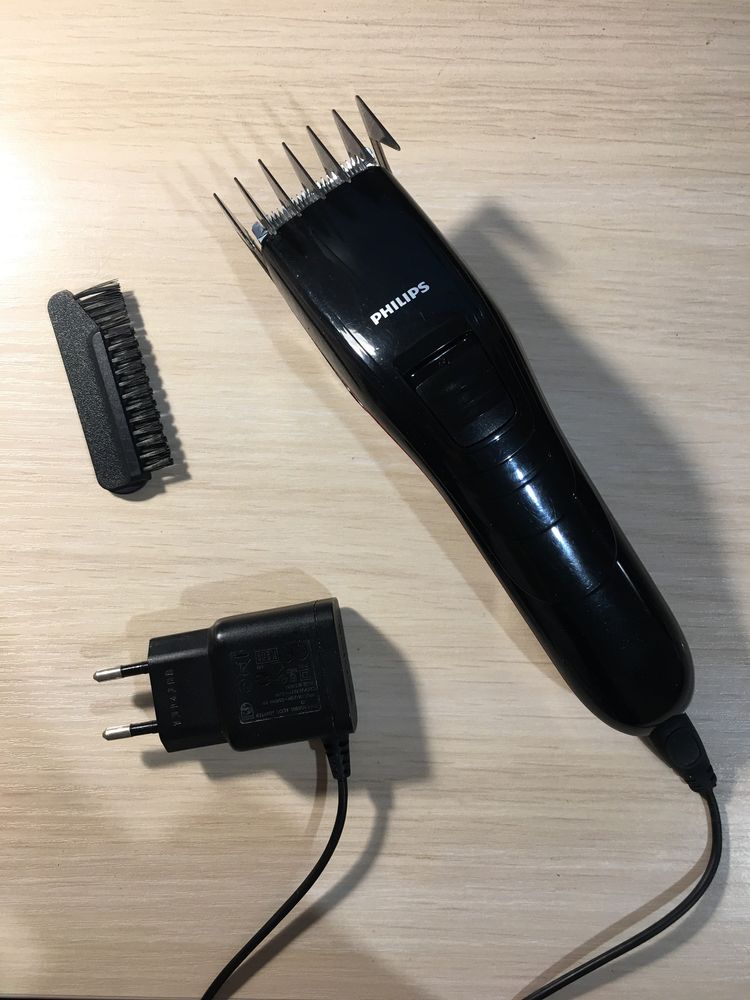 Машинка для стрижки триммер PHILIPS QC5120 Hairclipper series 3000