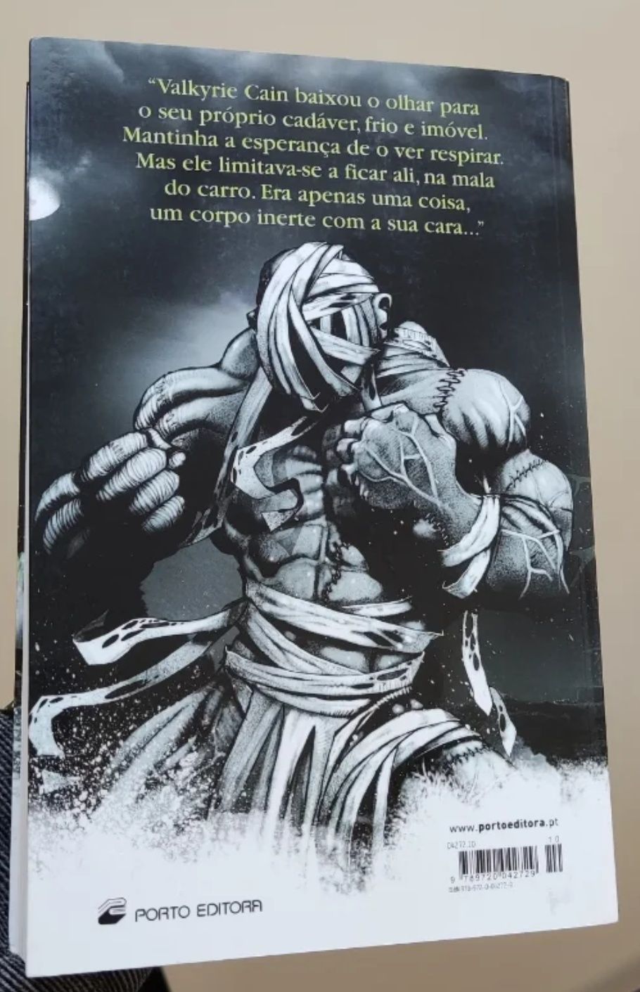 O Detetive Esqueleto: Brincar com o Fogo