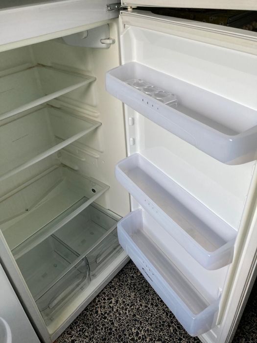 Frigorífico Candy em Excelente Estado – Grande Capacidade