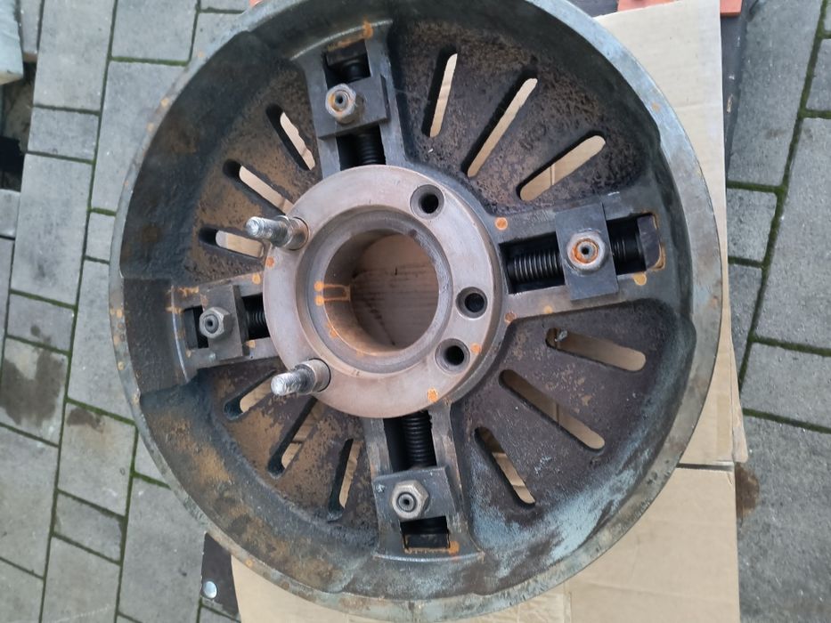 Uchwyt tokarski fi 50cm 4 szczękowy cztero frezarki do drzewa