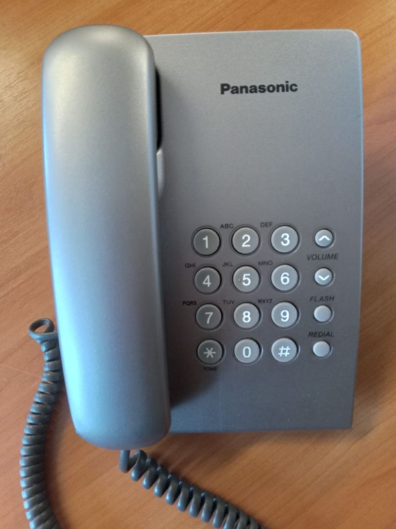 Телефон  Panasonic проводной домашний стационарный
