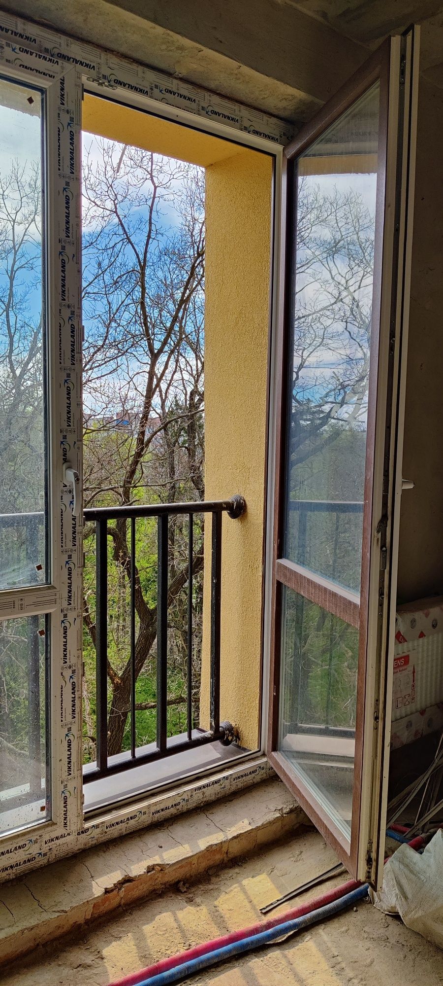 Вікно портал або французький балкон