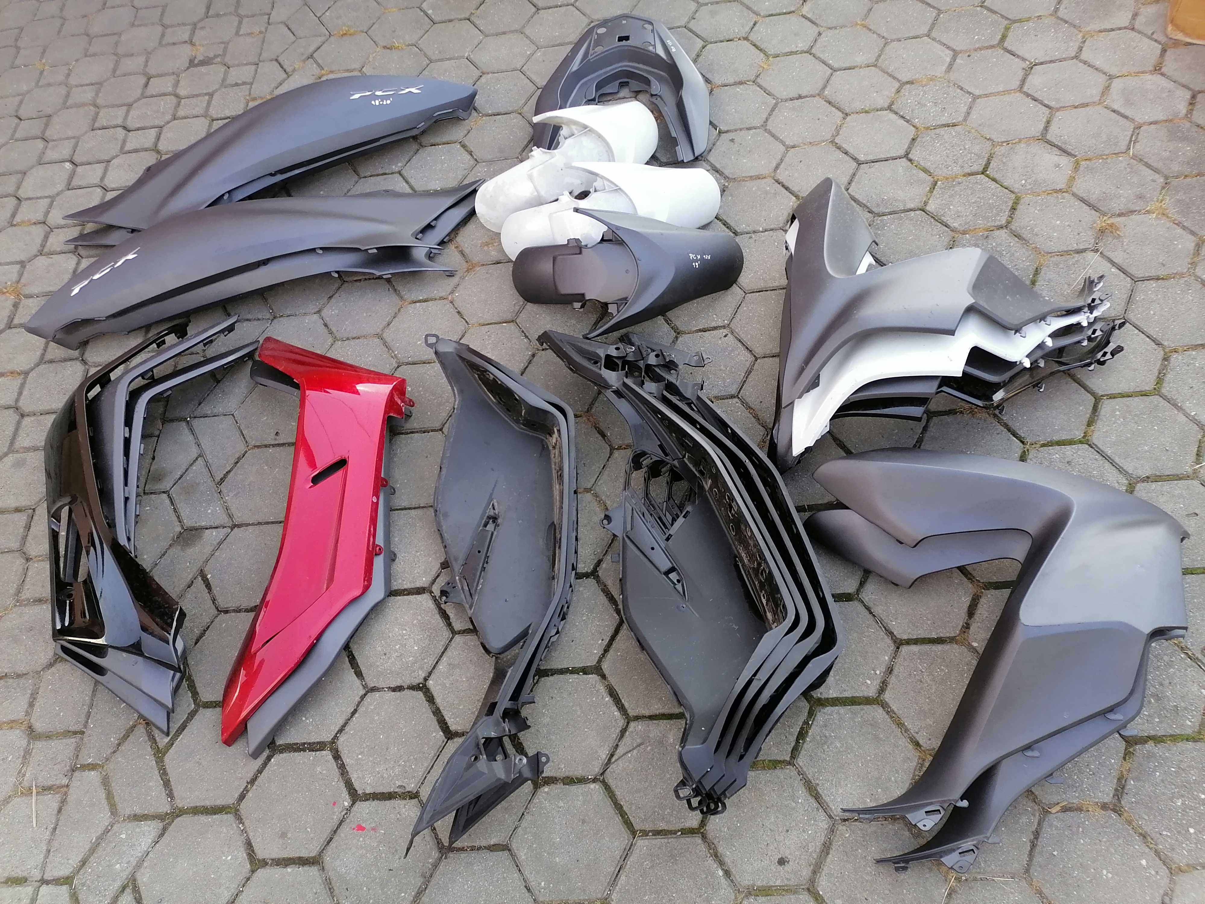 Honda pcx 125 owiewka bok pług podłoga czacha kufer 14 18 do 25 roku