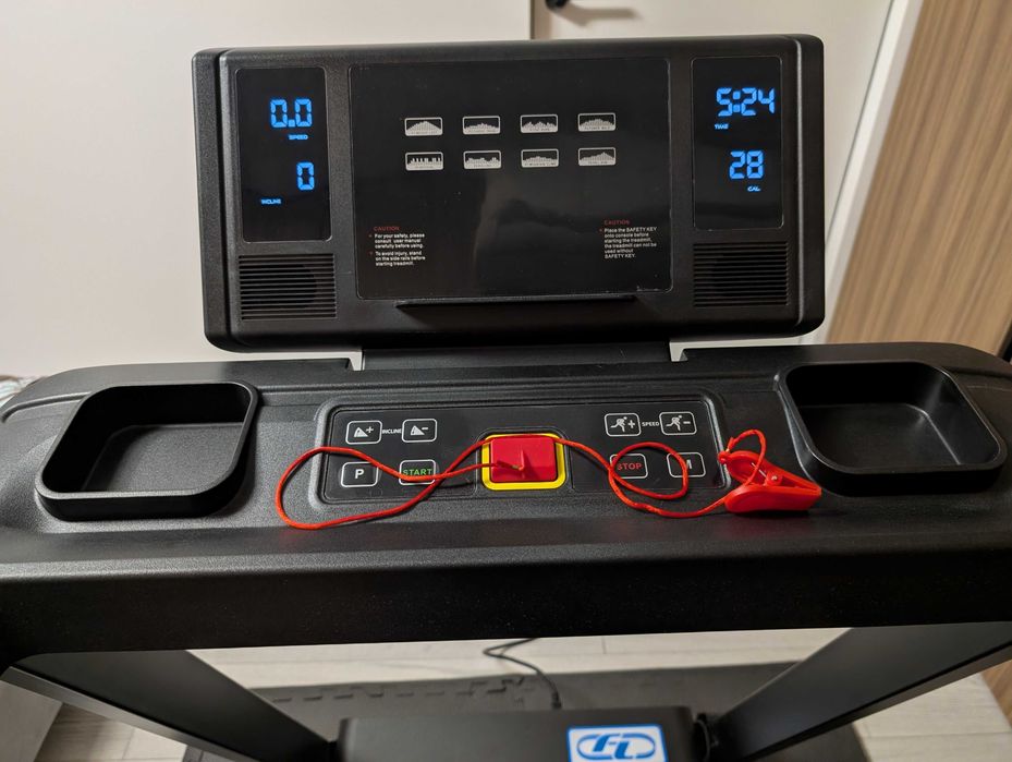 Бігова доріжка FitLogic T12B