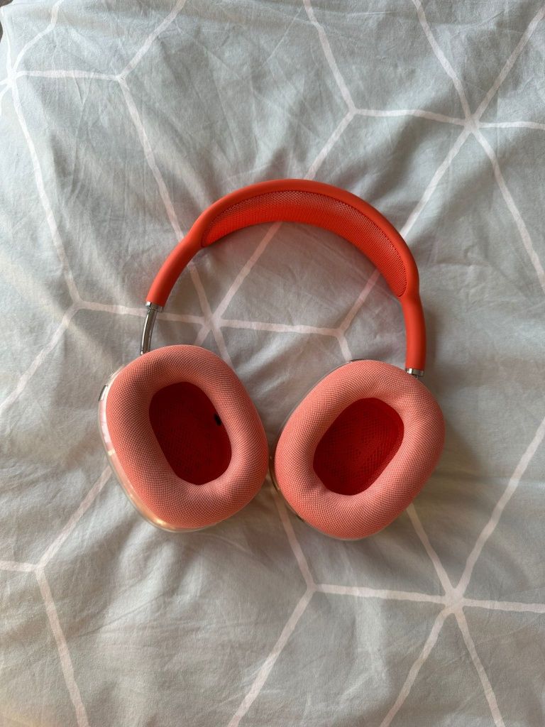 AirPods Max Apple