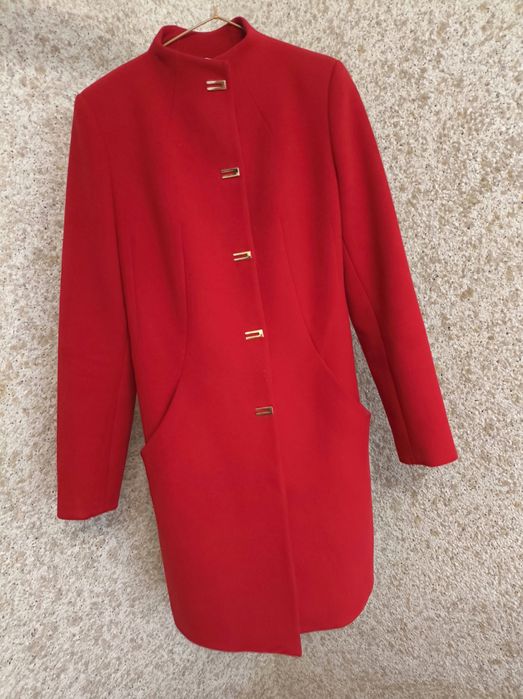 Кашемірове червоне пальто