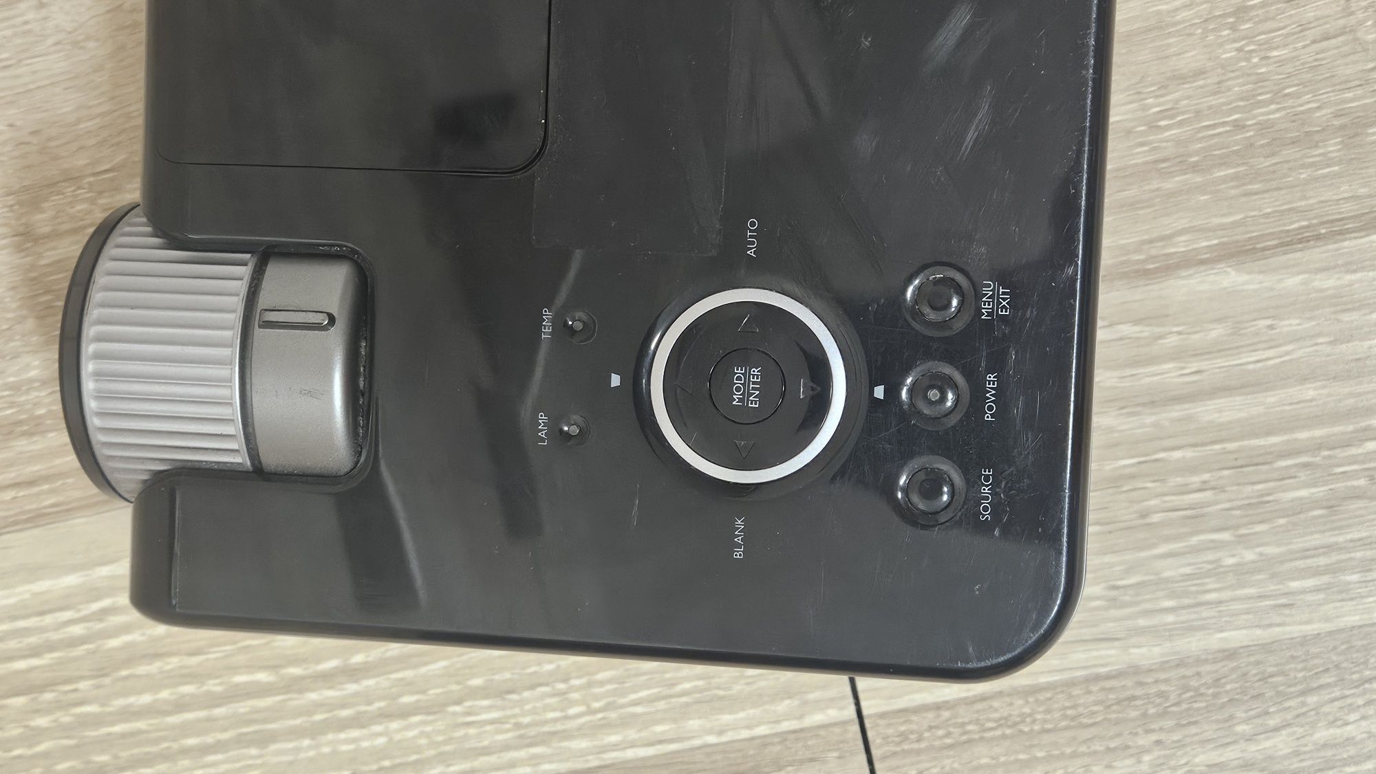 Projektor BenQ MX511