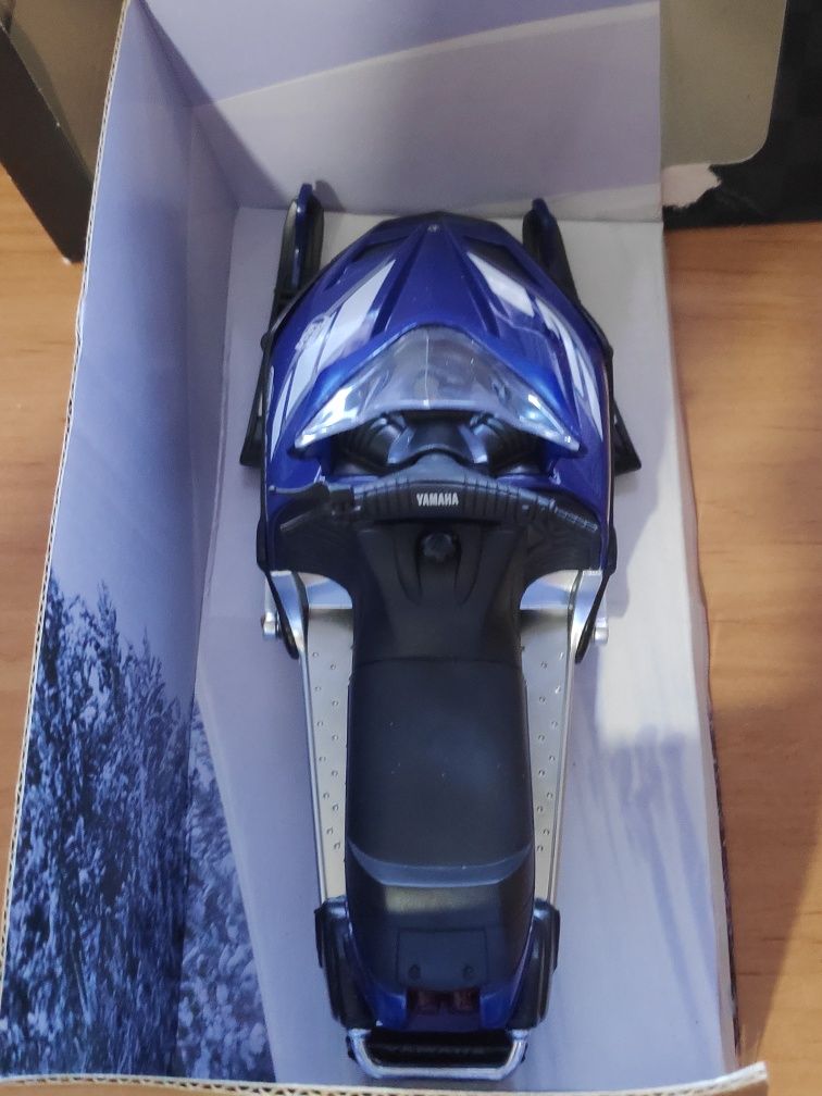 Yamaha SX Viper 1/12