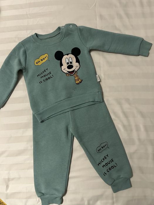 Дуже тепленький костюм на 2-3 роки