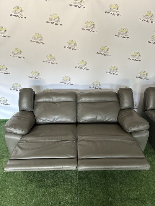 Комплект стильних шкіряних диванів електро реклайнер з Німечччини