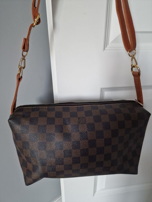 Torebka w kolorze brązowym