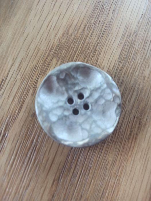 Guziki  63 szt różnej średnicy