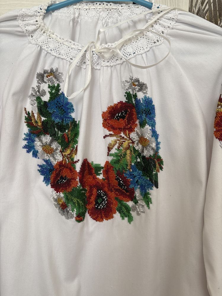 Вишиванка,вишита бісером