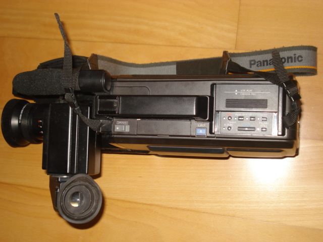 Camara de gravação VHS Panasonic NV-MS1E com caixa