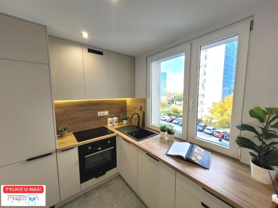 Mieszkanie 3 pok + kuchnia, gen. remont - Barwinek