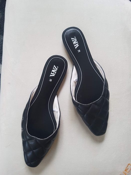 Zara czarne pikowane płaskie klapki Flat Mules 38