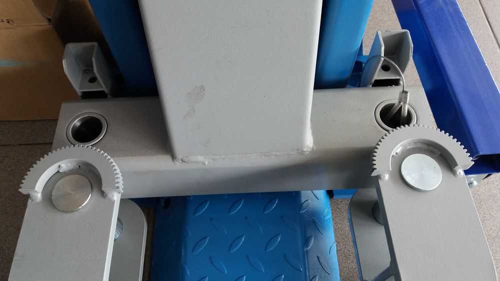 Подъемник автомобильный для СТО 4 тонны + БЕСПЛАТНАЯ ДОСТАВКА