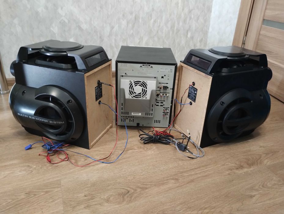 Над потужний муз центр 500 Вт ( блютуз / AUX ) + Двойной сабвуфер