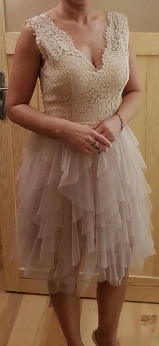 Kobieta sukienka elegacka