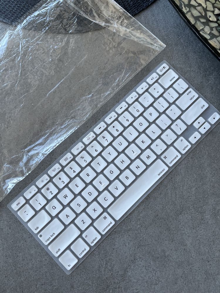 Силиконовая накладка на клавиатуру