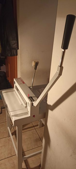 IDEAL 4305 GILOTYNA ręczna do papieru + oryginalny stojak Ideal