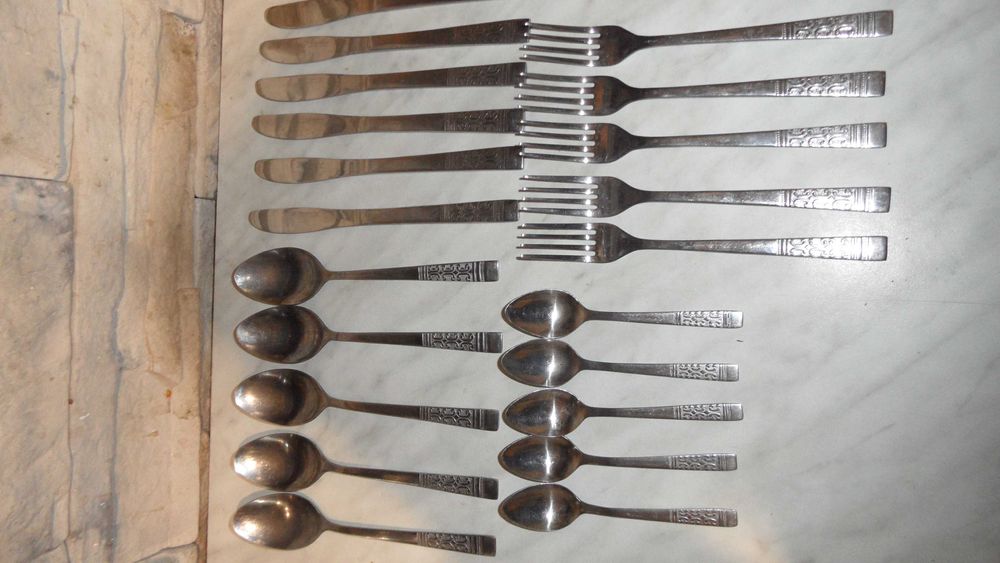 Sztućce obiadowe + łyżeczki