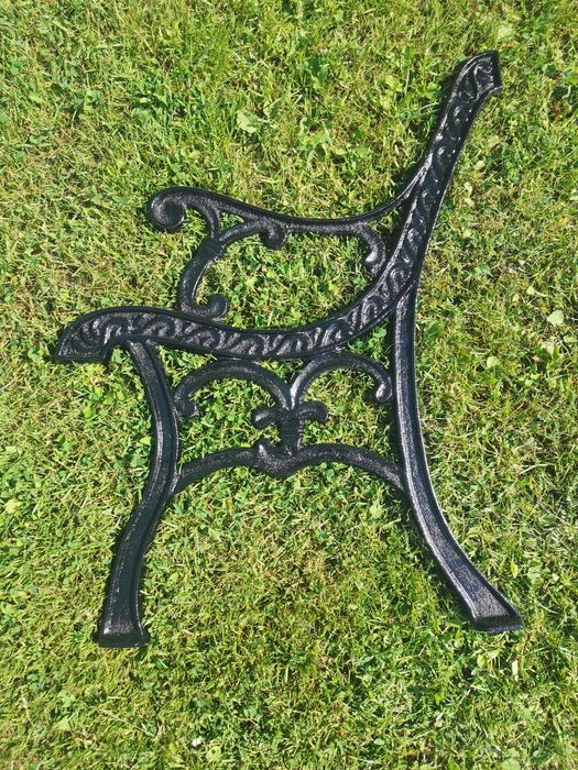 Nogi żeliwne do ławek / krzeseł