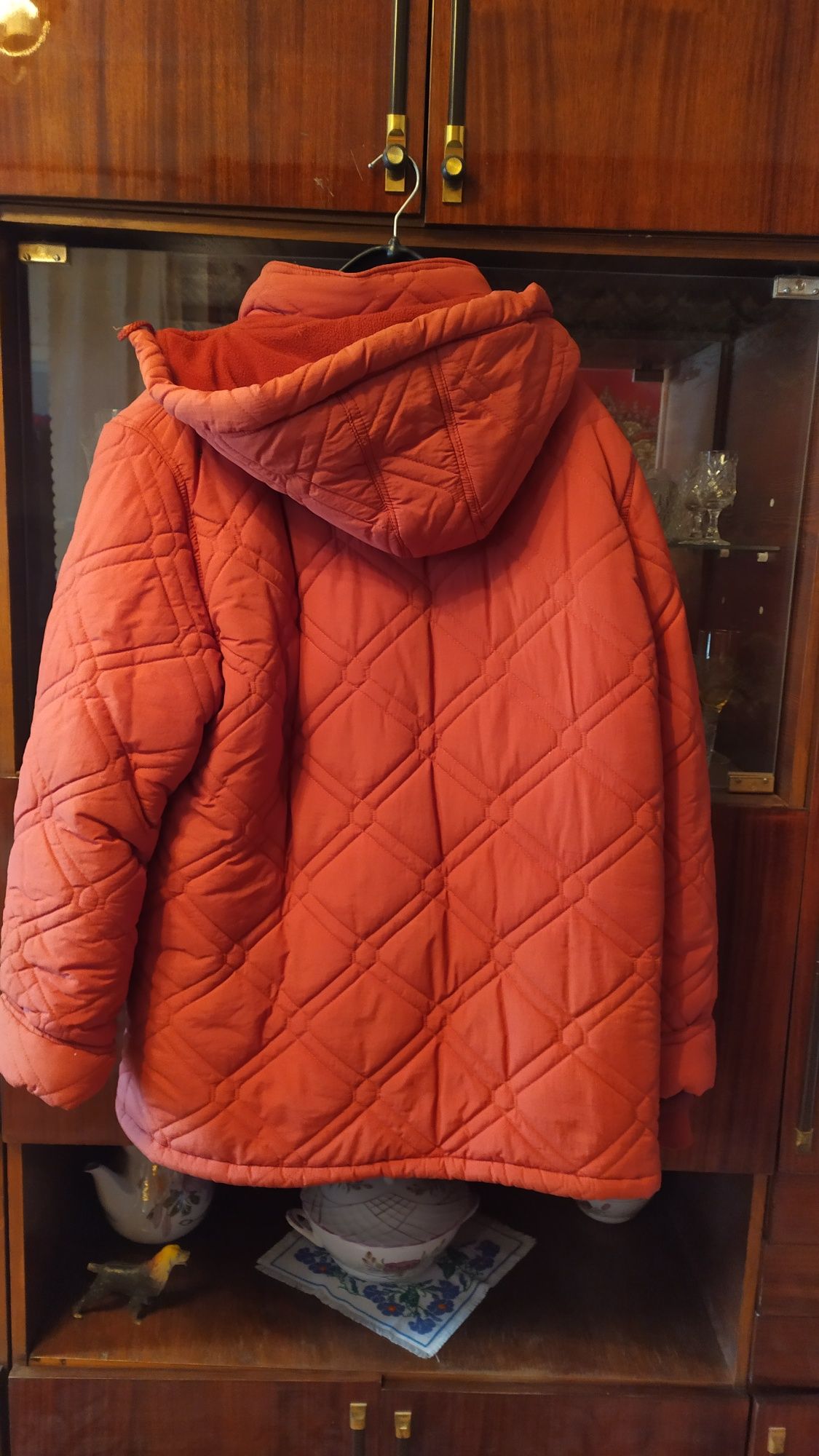 Продам курточку р.50-52