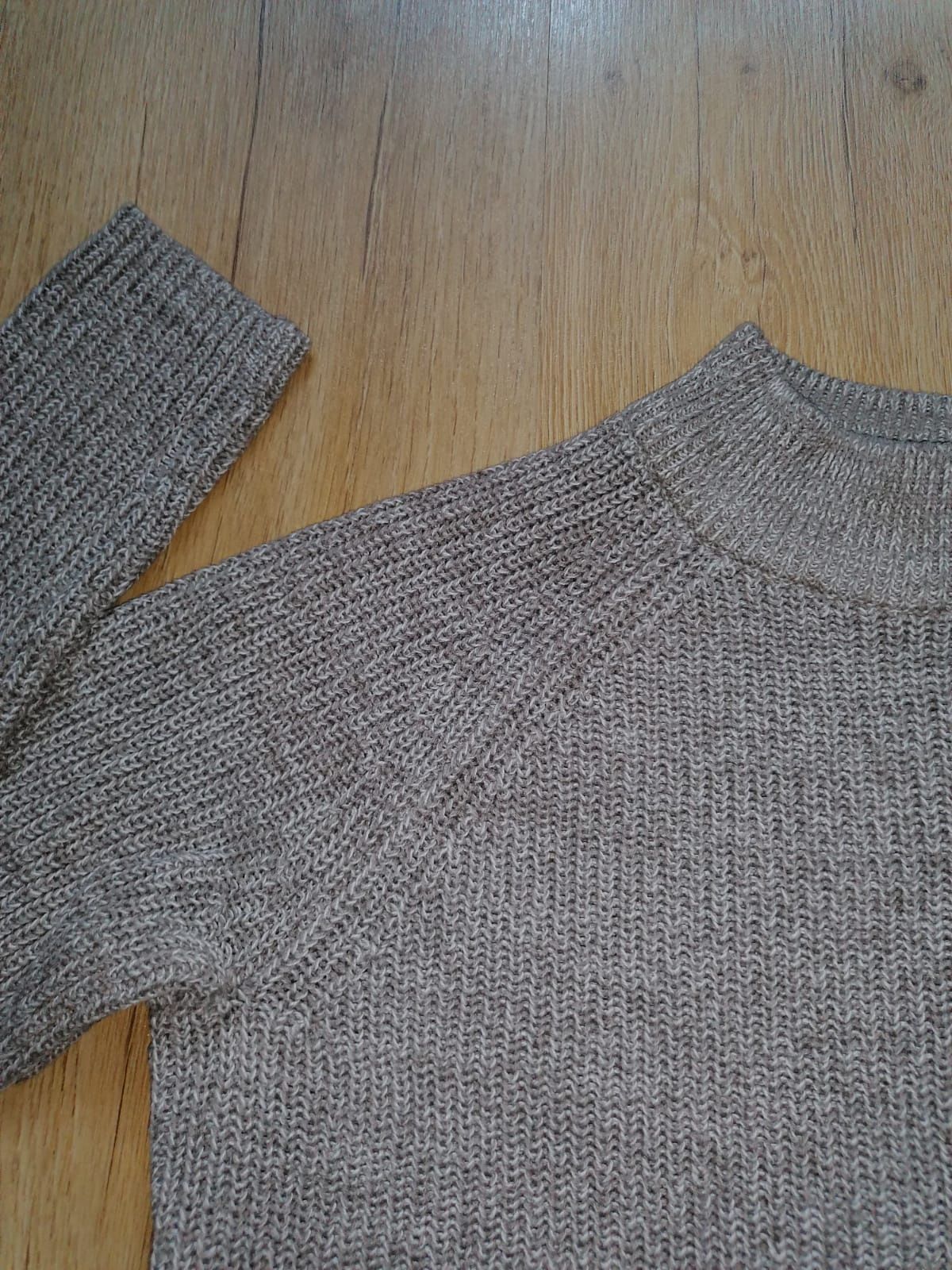 Beżowy sweter H&M 34 XS pleciony