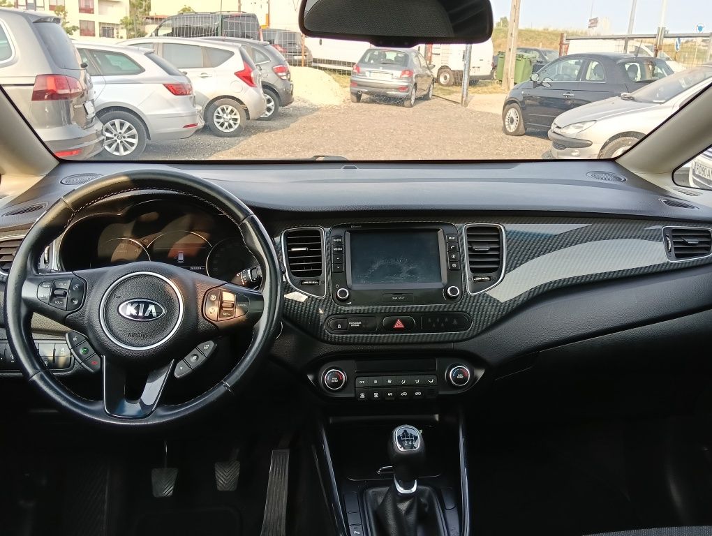 Kia Carens 1.7CRDI, 7 lugares, teto panorâmico,ano 2018, NACIONAL,175€