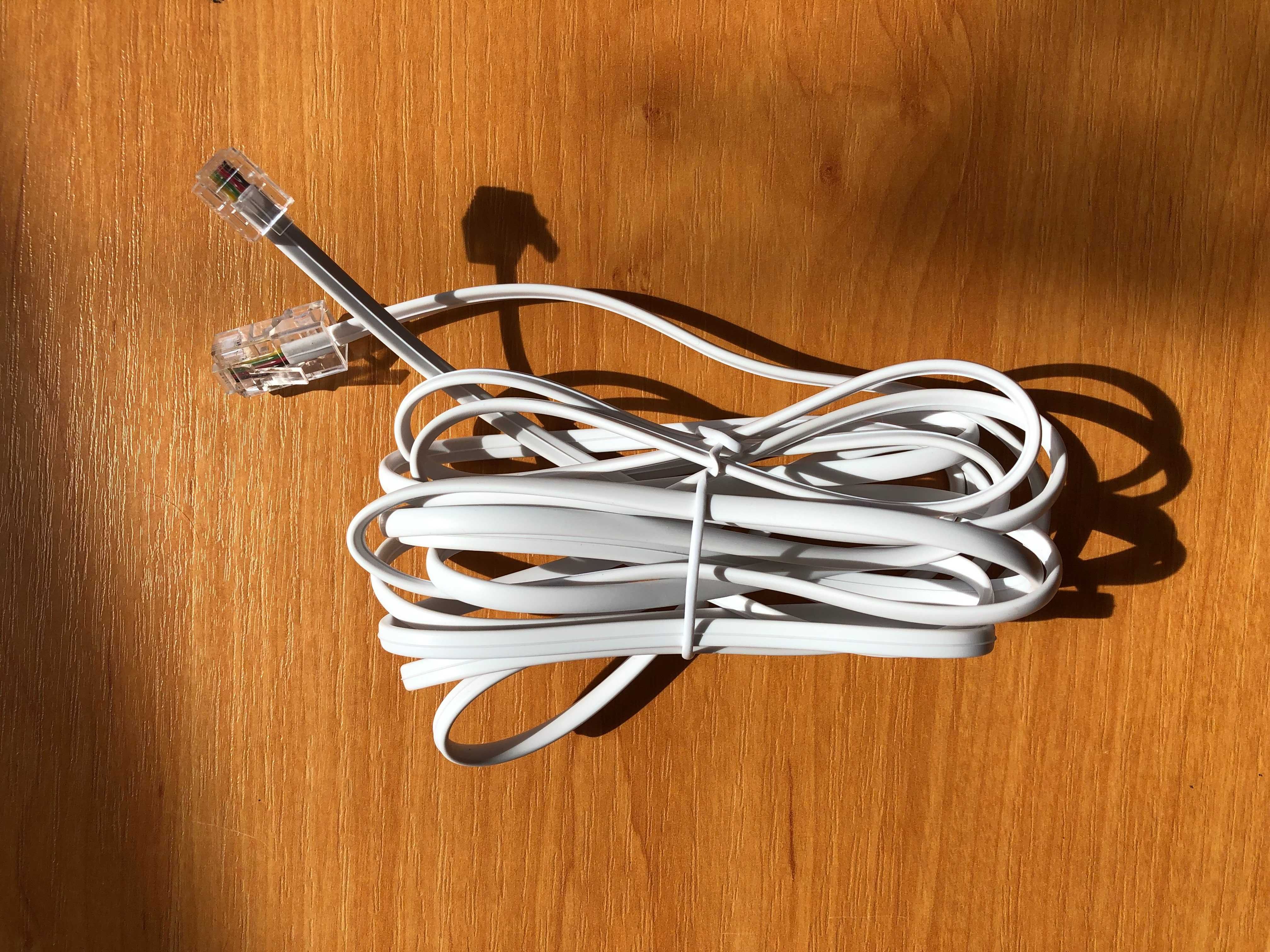 Kabel przewód - wtyczki  RJ11 / RJ45 - podłączenie internetu do modemu