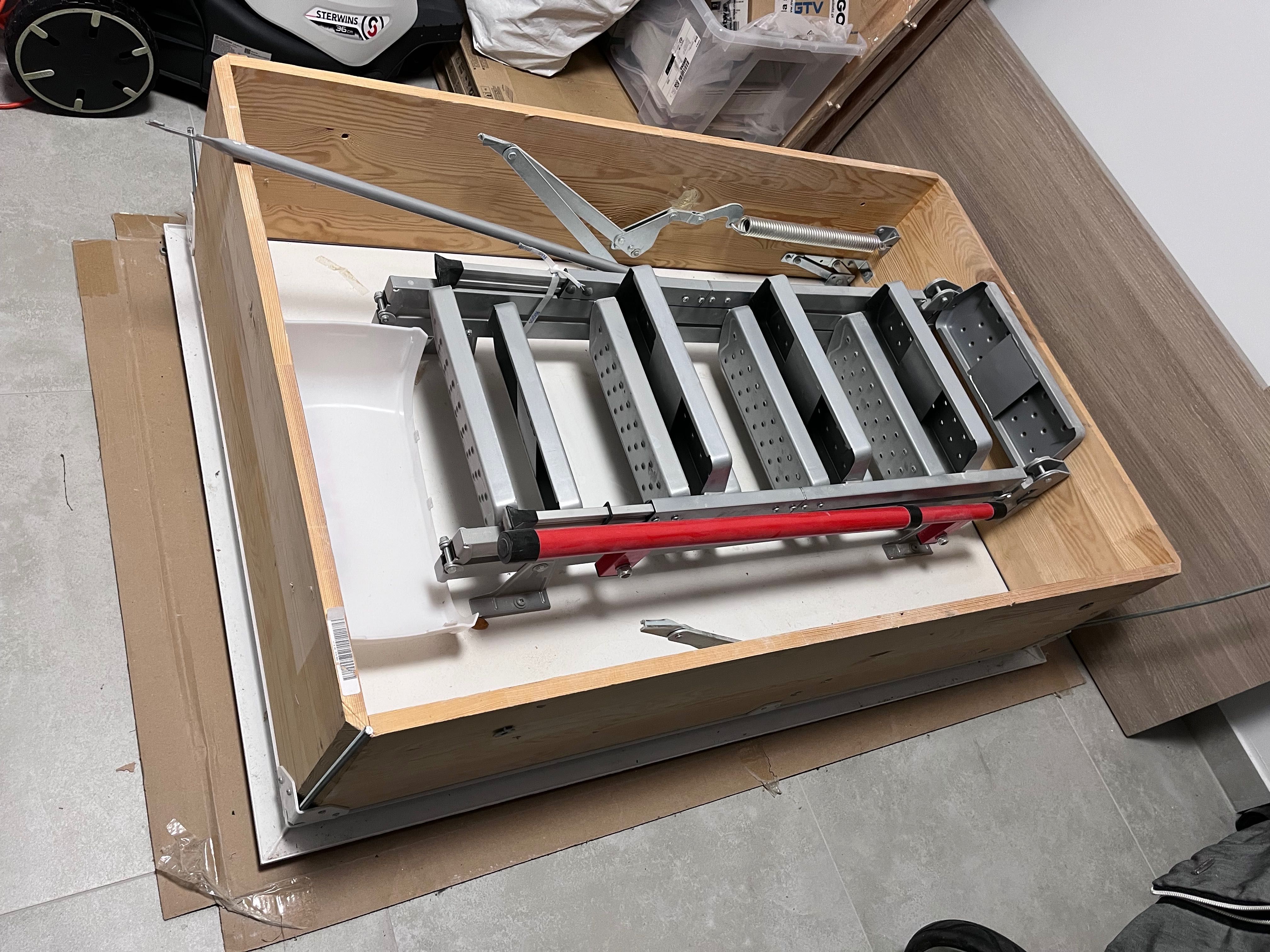 Schody strychowe FAKRO LML Lux 86x130/280 cm