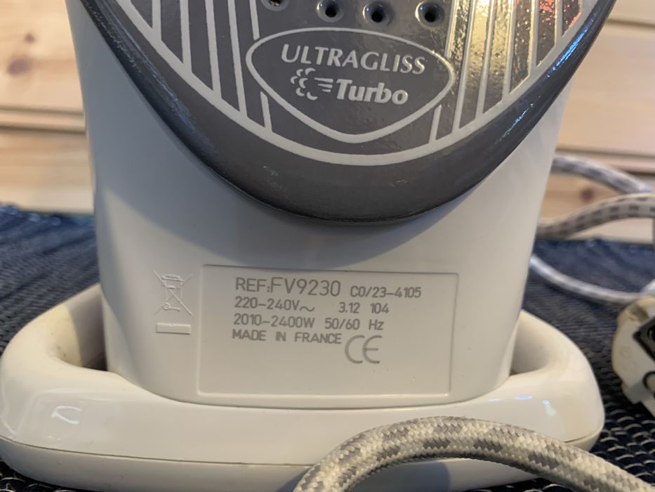 Ferro de Engomar Calor FV9230 – 2400W com Vapor e Programas